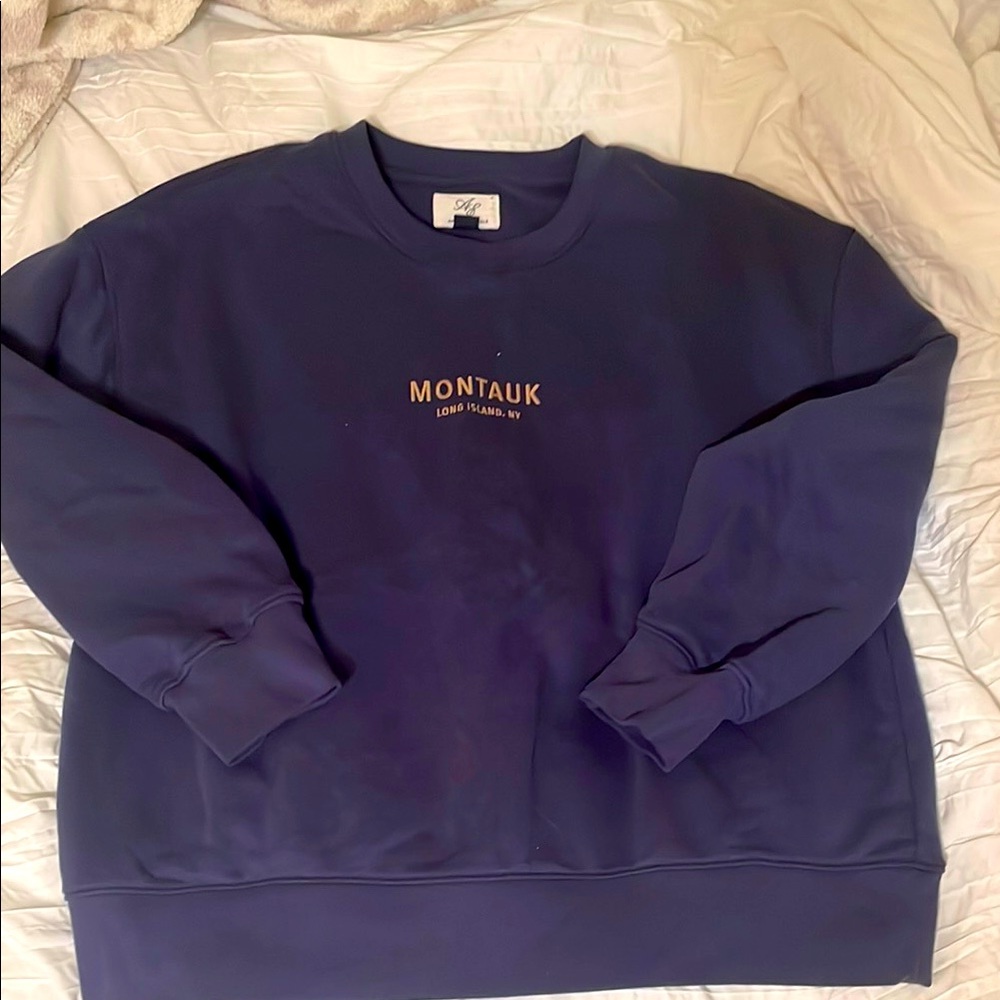 American eagle crewneck